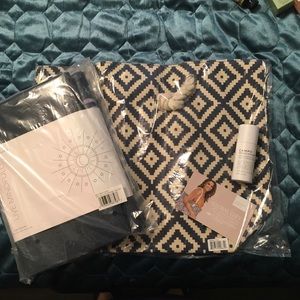 Tote, travel size yoga mat & aromatherapy bundle.